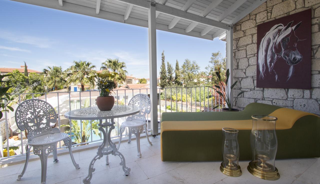 The Six Alacati Hotel Экстерьер фото